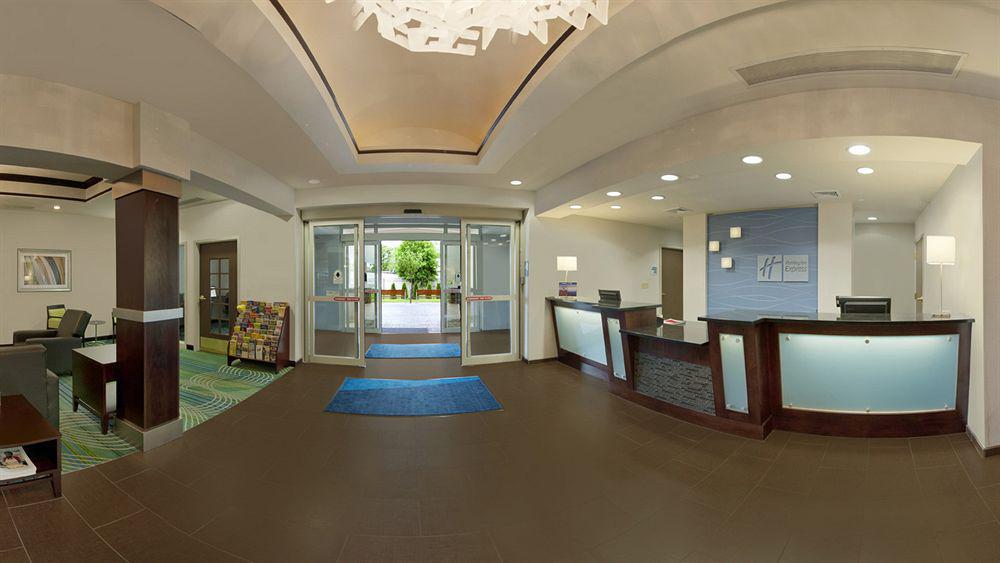 Holiday Inn Express And Suites Stroudsburg-Poconos By Ihg Ngoại thất bức ảnh