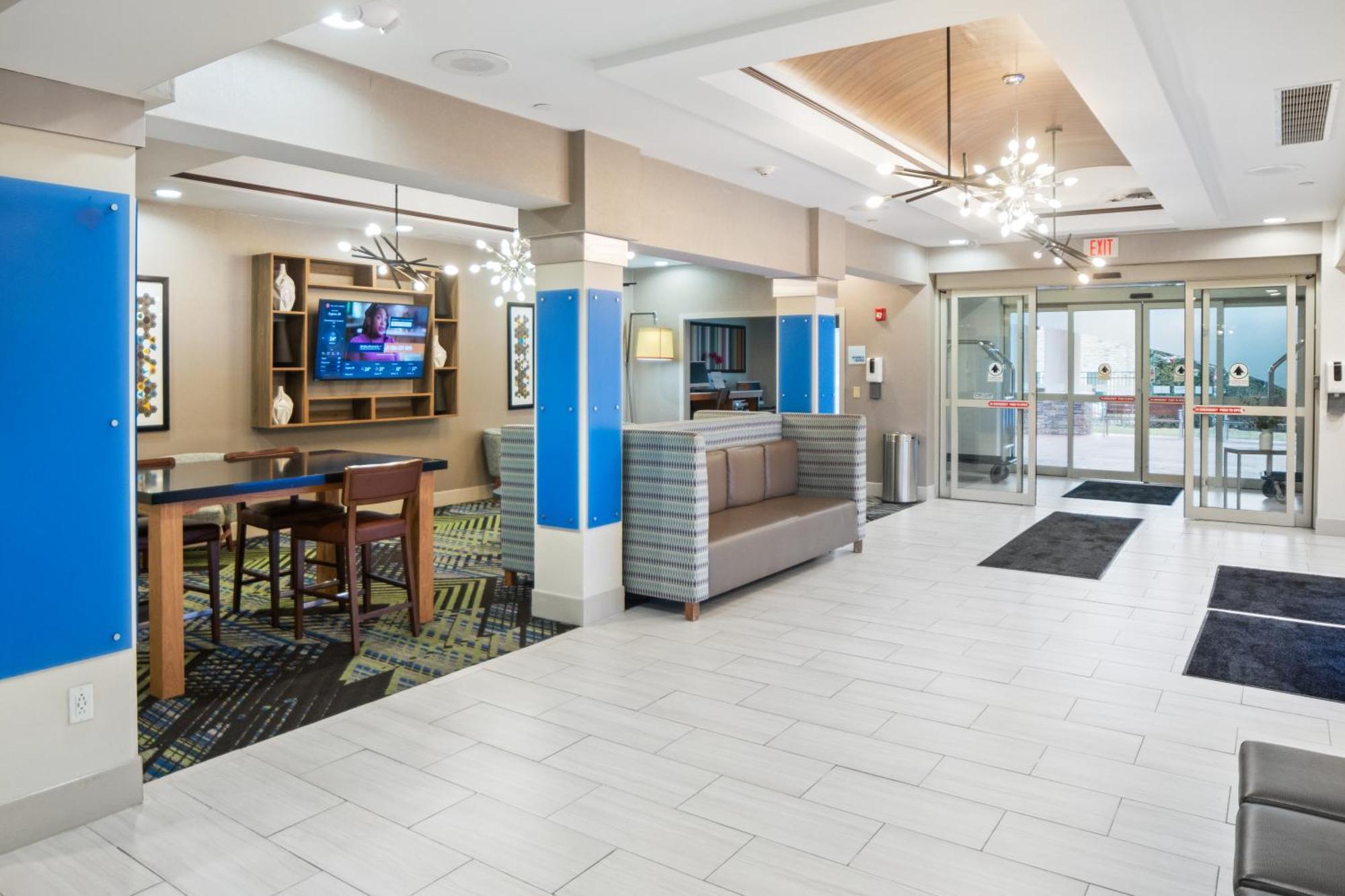 Holiday Inn Express And Suites Stroudsburg-Poconos By Ihg Ngoại thất bức ảnh