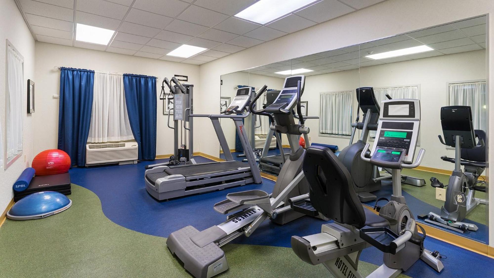 Holiday Inn Express And Suites Stroudsburg-Poconos By Ihg Ngoại thất bức ảnh