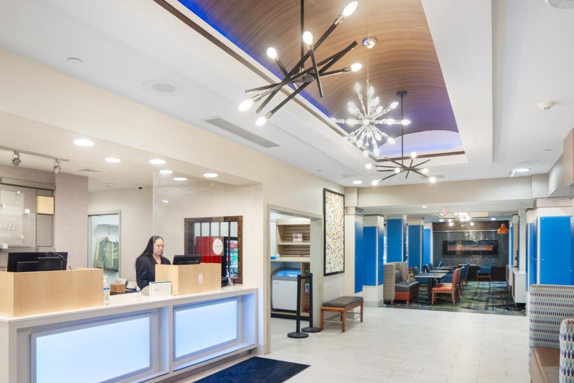 Holiday Inn Express And Suites Stroudsburg-Poconos By Ihg Ngoại thất bức ảnh