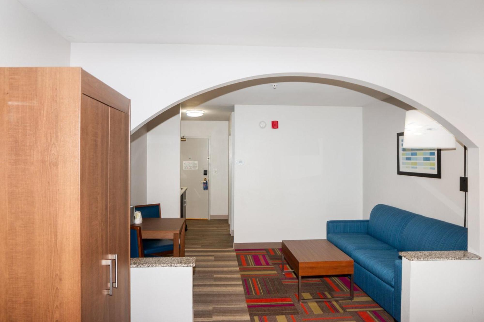 Holiday Inn Express And Suites Stroudsburg-Poconos By Ihg Ngoại thất bức ảnh
