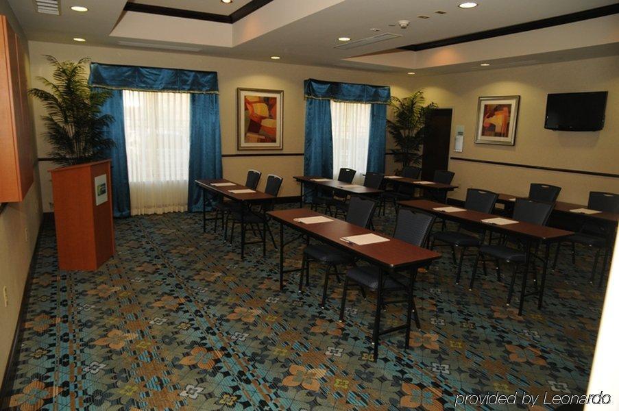 Holiday Inn Express And Suites Stroudsburg-Poconos, An Ihg Hotel Tiện nghi bức ảnh